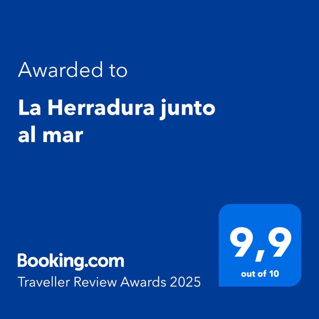 La Herradura Junto Al Mar Exterior foto
